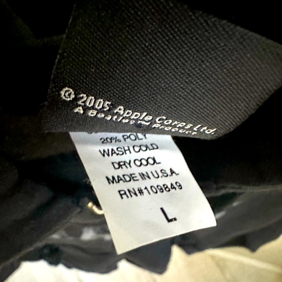 THE BEATLES (2005) Official Women's
"Sgt. Pepper's" Junk Food Hoodie Size Large - Picture 8 of 8